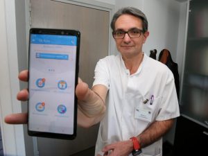 Pour améliorer le suivi des femmes opérées d&rsquo;un cancer, ce médecin lance une appli